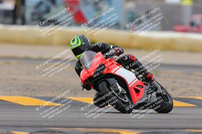 media/Jan-15-2023-SoCal Trackdays (Sun) [[c1237a034a]]/Turn 2 Set 2 (1155am)/